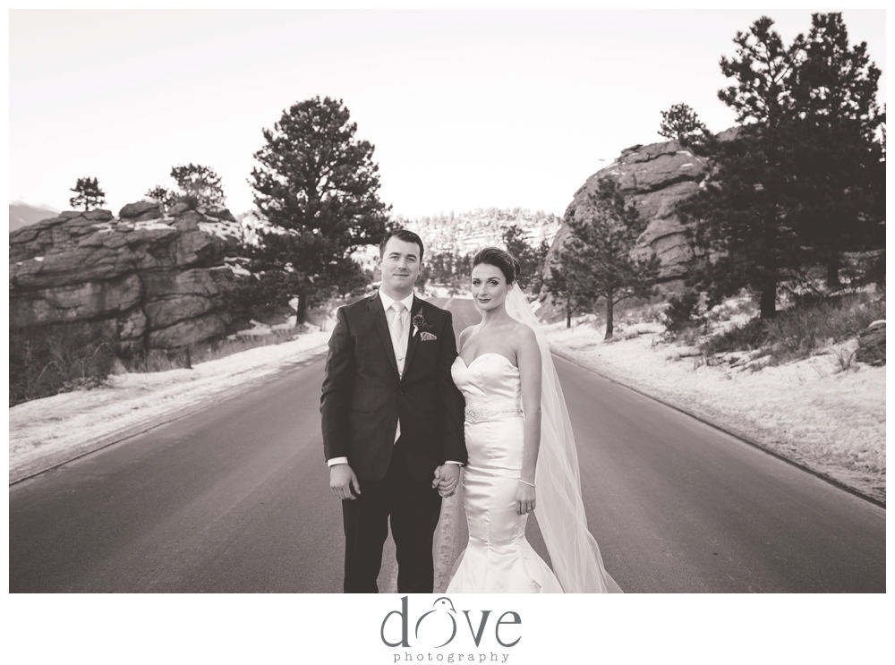 ColoradoPhotographer_EstesPark__wedding_RockyMountainBride_0012.jpg